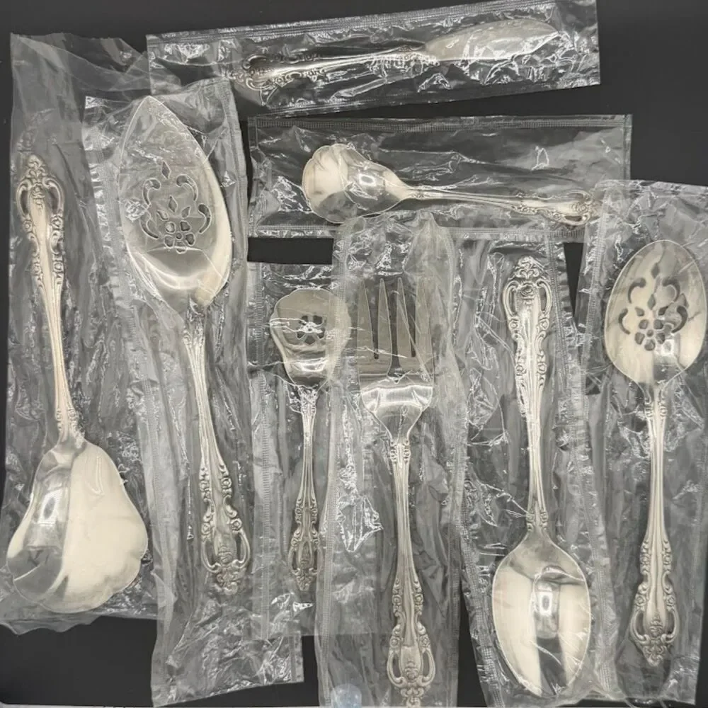 NEW Oneida Brahms 8 Piece Hostess Set